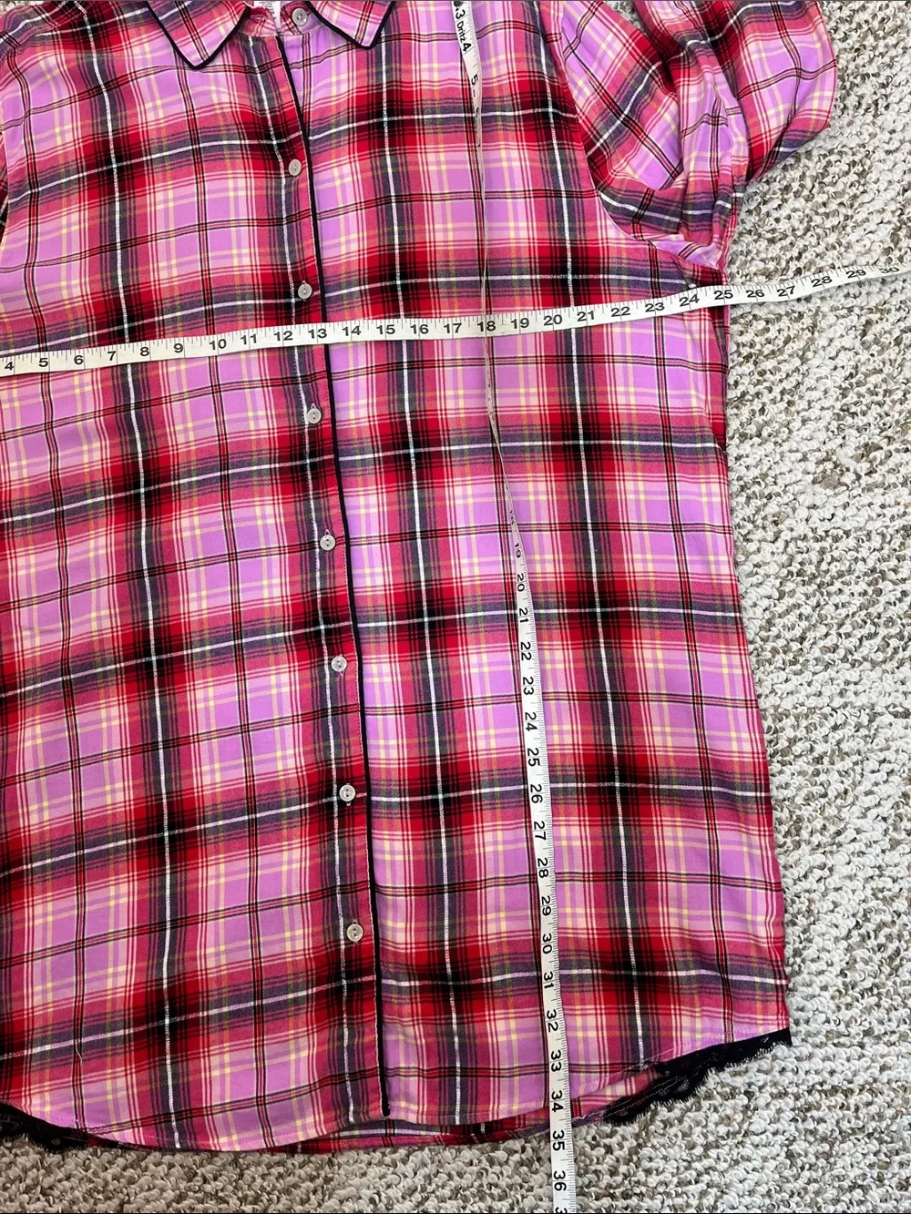 VICTORIA’S SECRET BUNDLE PLAID LONG SLEEP SHIRT SZ XL AND FUZZY SLIPPERS SZ MD